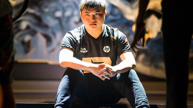 体育德甲：连扳两球 达姆施塔特2-2法兰克福