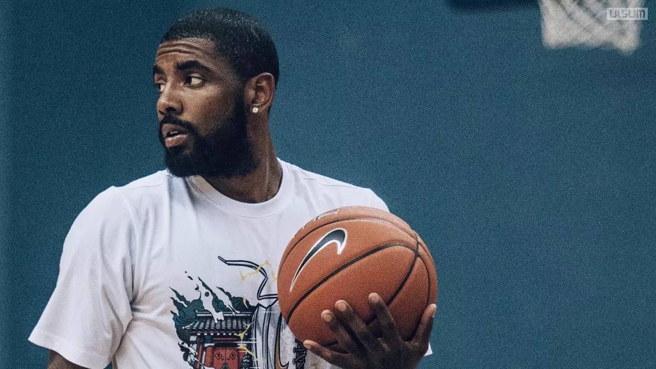 使得他在场 使得他在场