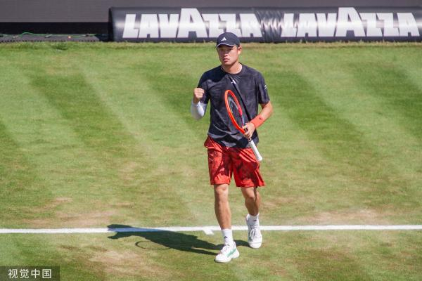 【NFL动态】贵矿再出手缔造历史高薪!49人3年合约续签内线卫华纳