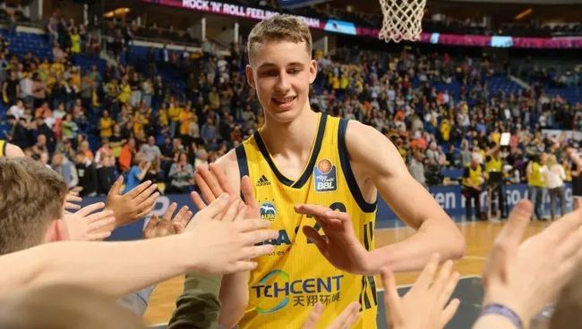 无私配合 无私配合